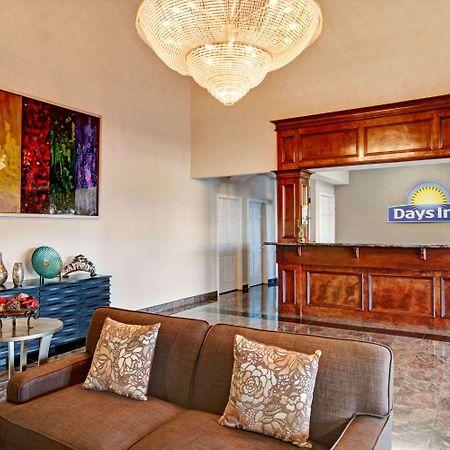 Days Inn & Suites By Wyndham Houston North - Spring Εξωτερικό φωτογραφία