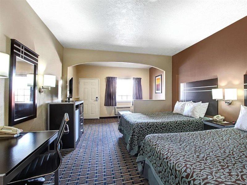 Days Inn & Suites By Wyndham Houston North - Spring Εξωτερικό φωτογραφία