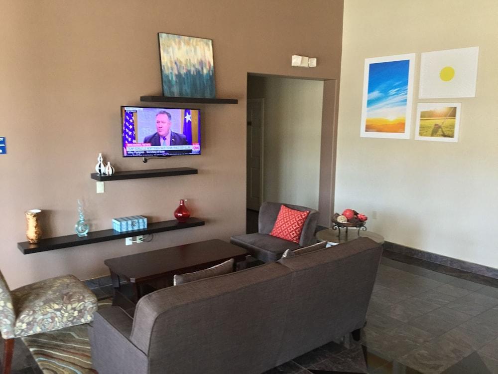 Days Inn & Suites By Wyndham Houston North - Spring Εξωτερικό φωτογραφία