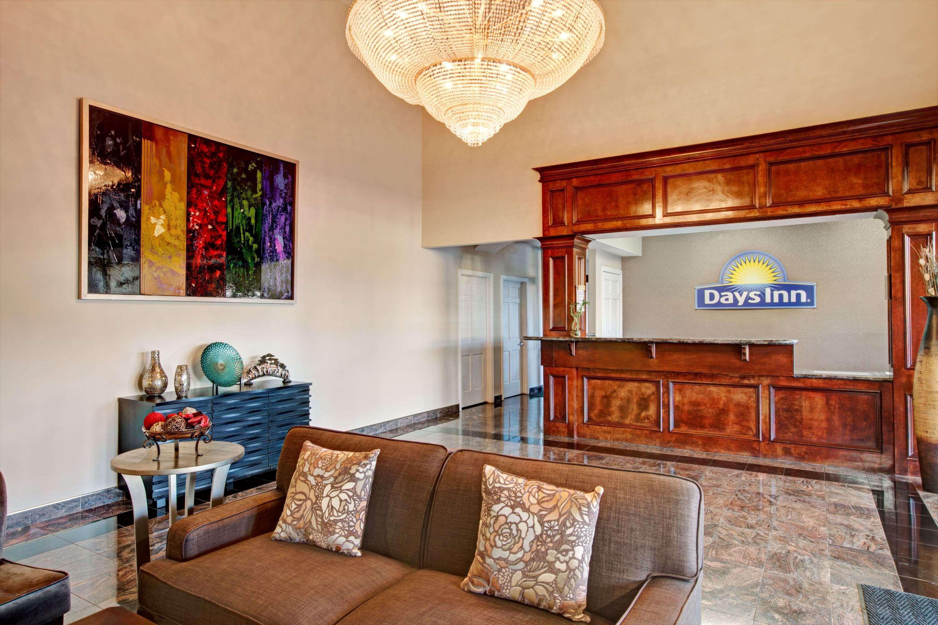 Days Inn & Suites By Wyndham Houston North - Spring Εξωτερικό φωτογραφία